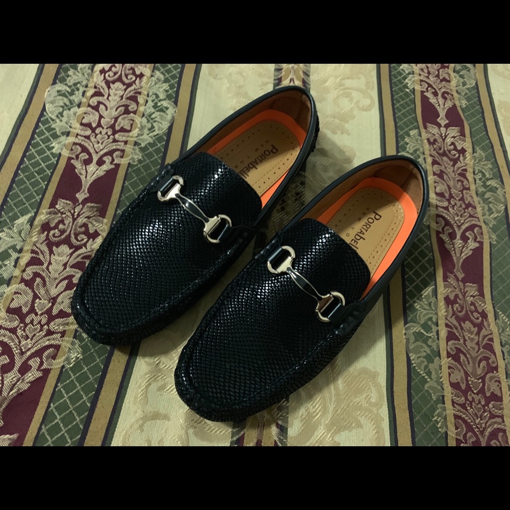 Dress shoe